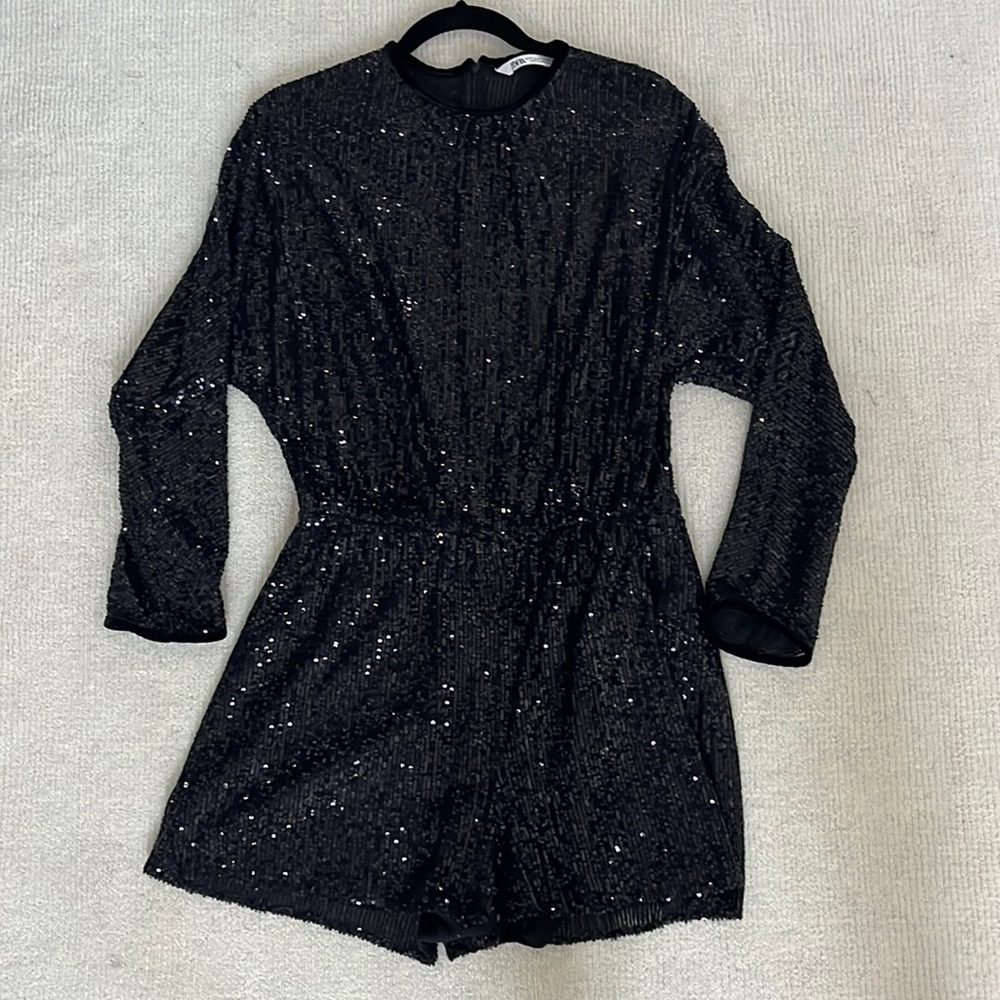 black sparkly jumpsuit from zara ✨🖤